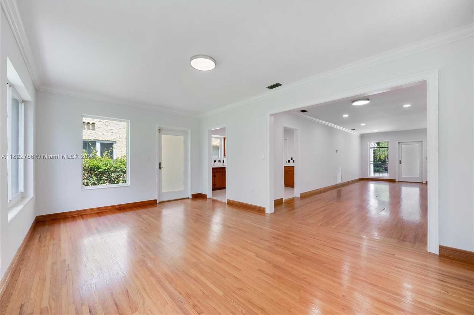 Small Image of 708 NAVARRE AVE, Coral Gables Number 8