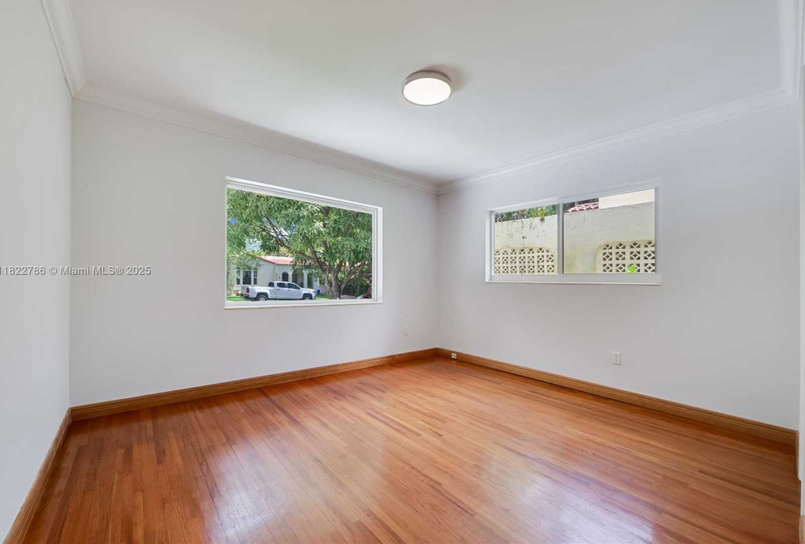 Small Image of 708 NAVARRE AVE, Coral Gables Number 9