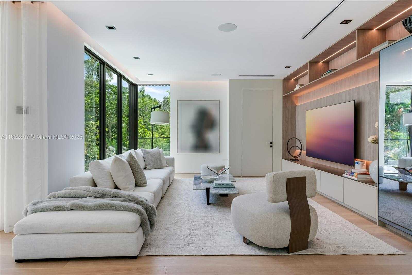 Small Image of 2800 CALUSA STREET, Miami Number 28