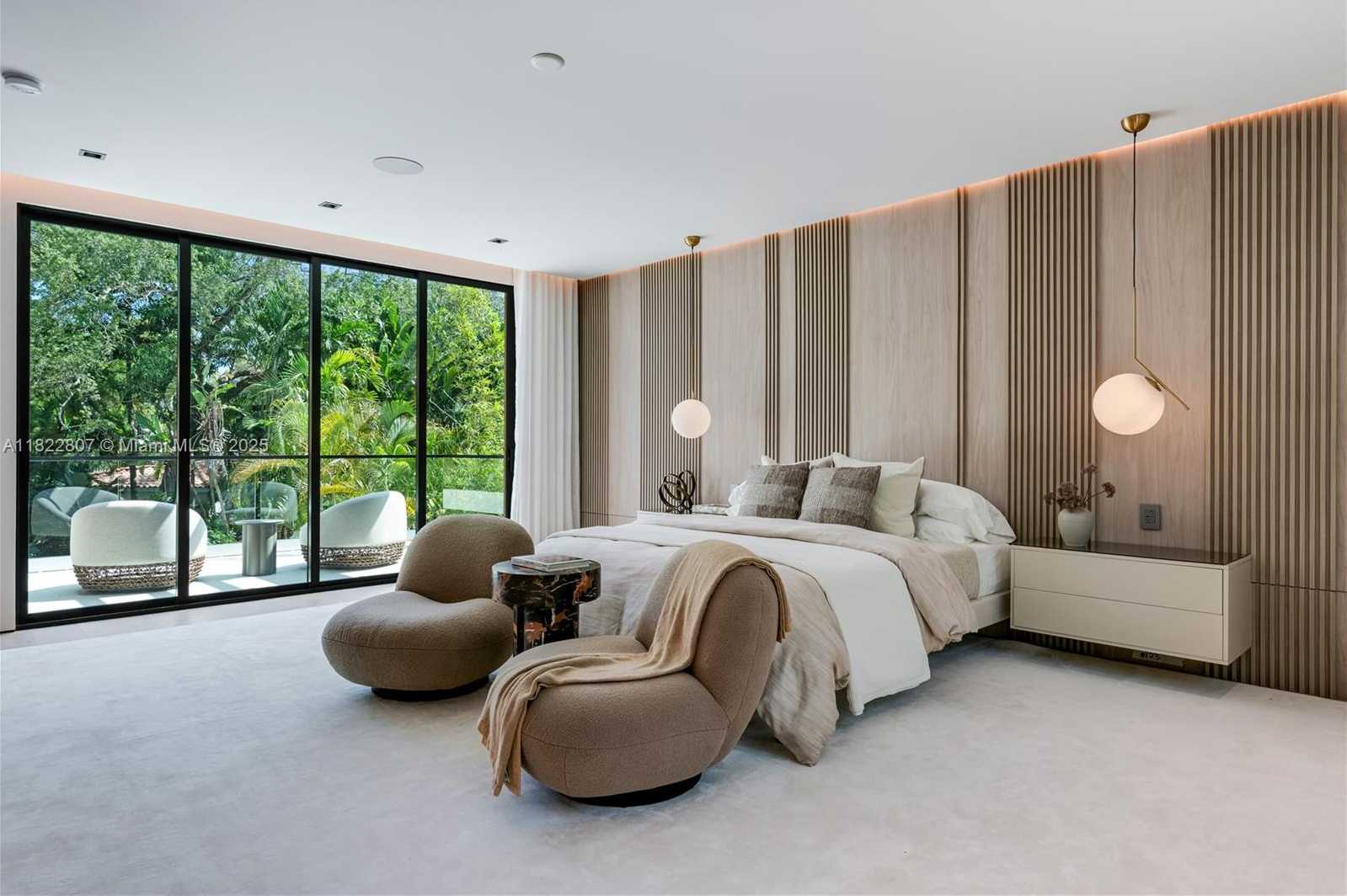 Small Image of 2800 CALUSA STREET, Miami Number 31