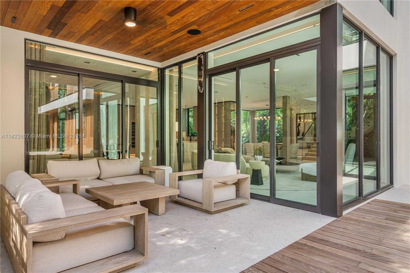 Small Image of 2800 CALUSA STREET, Miami Number 61
