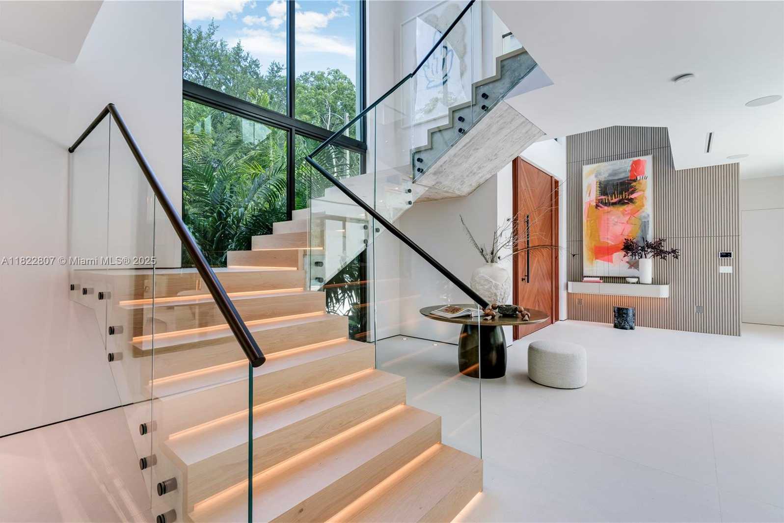 Small Image of 2800 CALUSA STREET, Miami Number 7
