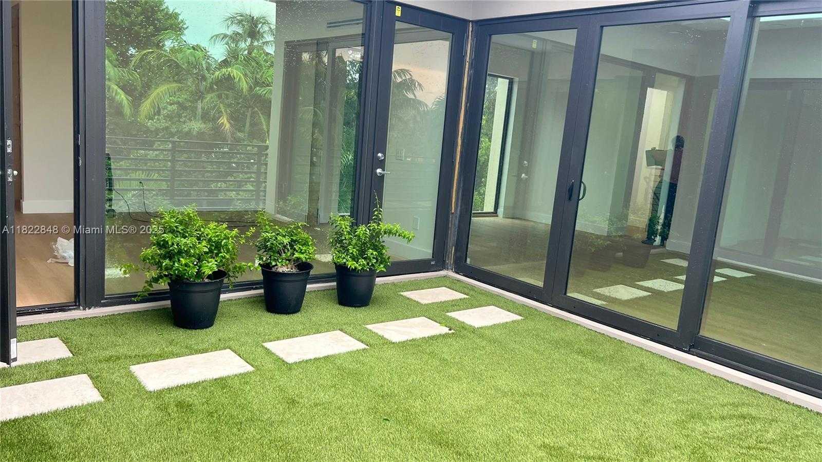 Small Image of 1700 NORTH EAST 18TH ST, Fort Lauderdale Number 31
