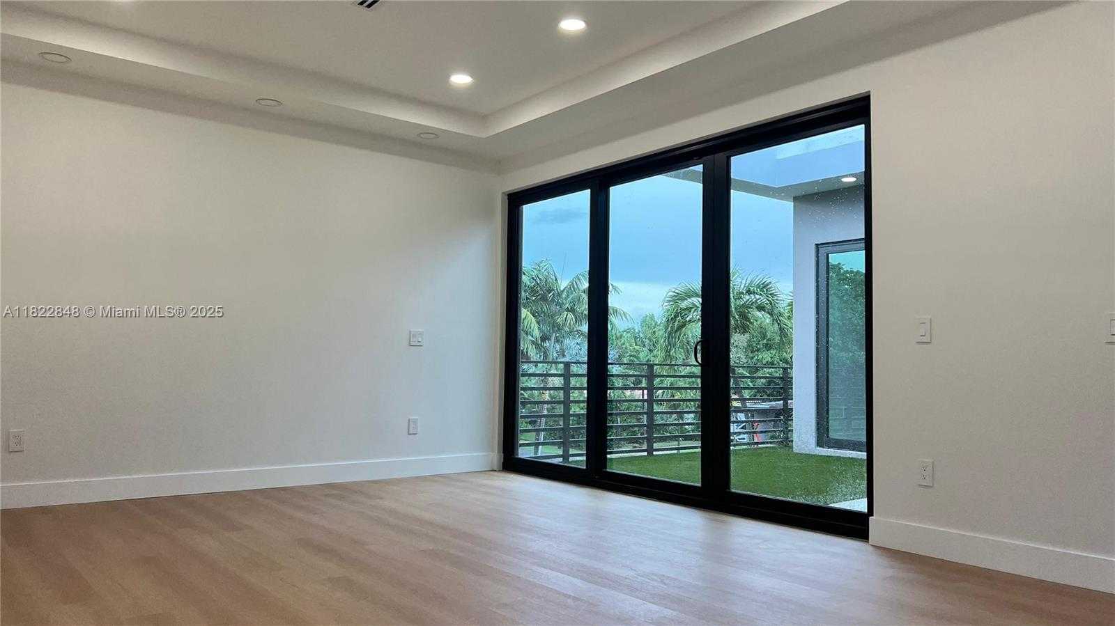 Small Image of 1700 NORTH EAST 18TH ST, Fort Lauderdale Number 32