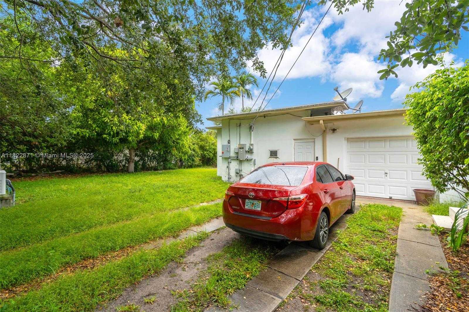 Small Image of 170 NORTH WEST 105TH ST, Miami Shores Number 31