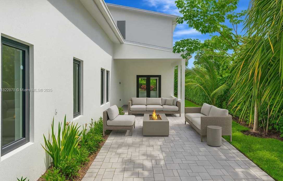 Small Image of 306 PLYMOUTH RD, West Palm Beach Number 22