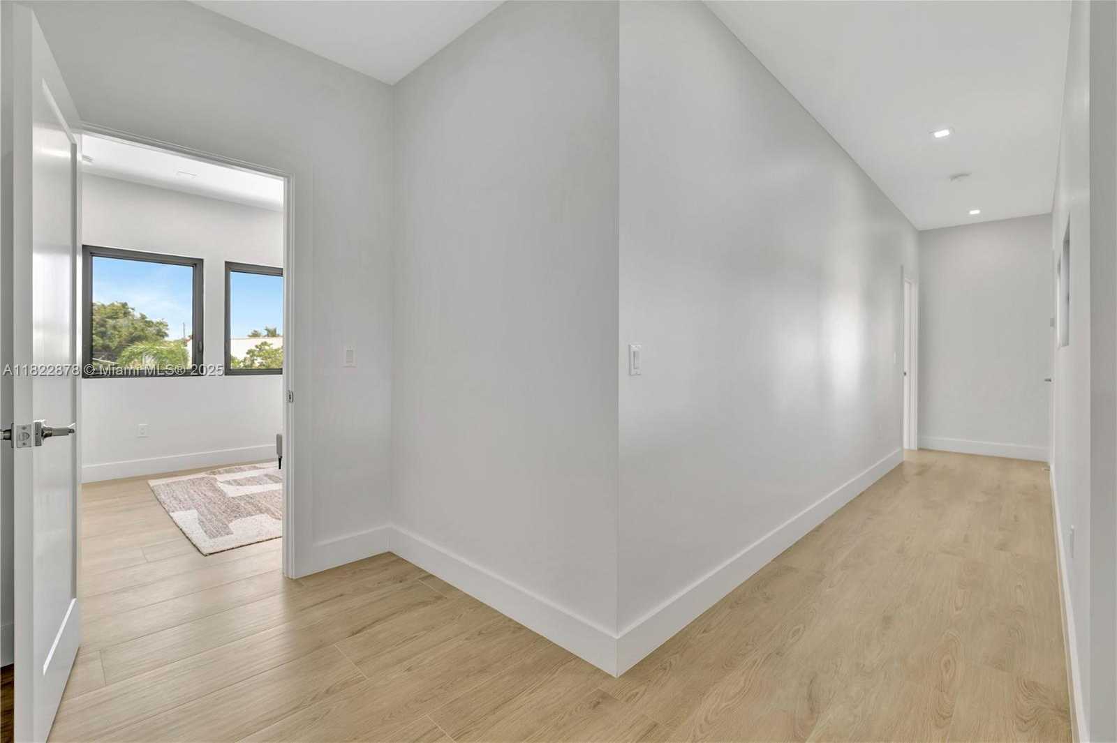 Small Image of 306 PLYMOUTH RD, West Palm Beach Number 30