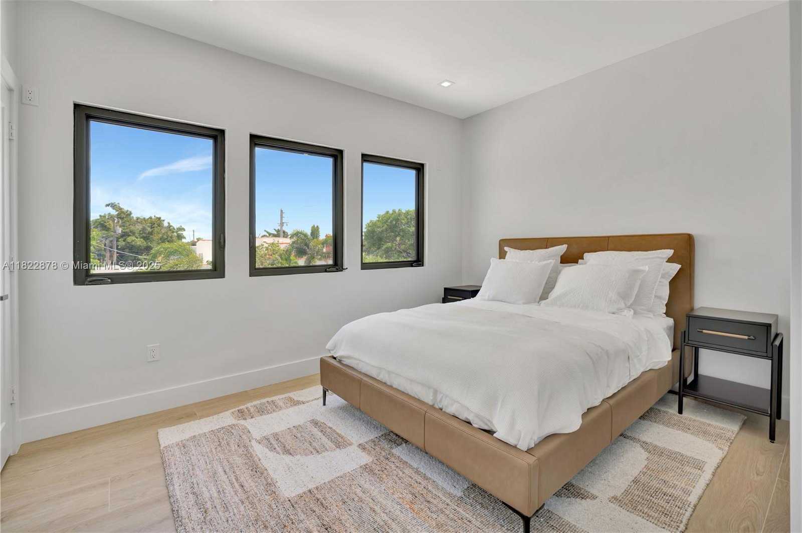 Small Image of 306 PLYMOUTH RD, West Palm Beach Number 35
