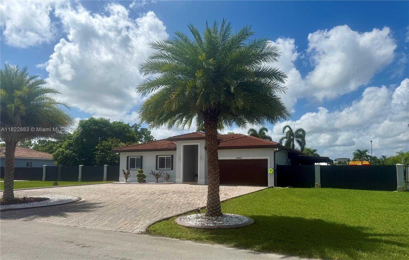 Small Image of 20401 SOUTH WEST 317TH ST, Homestead Number 2
