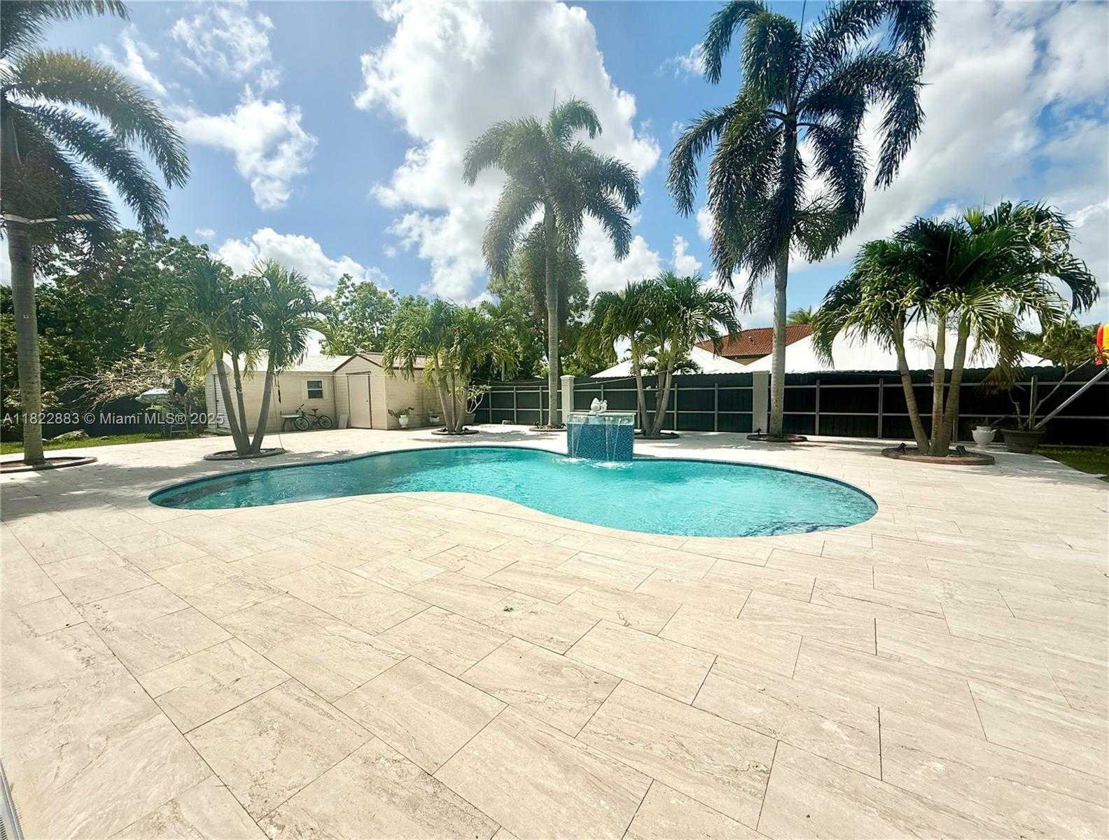 Small Image of 20401 SOUTH WEST 317TH ST, Homestead Number 4