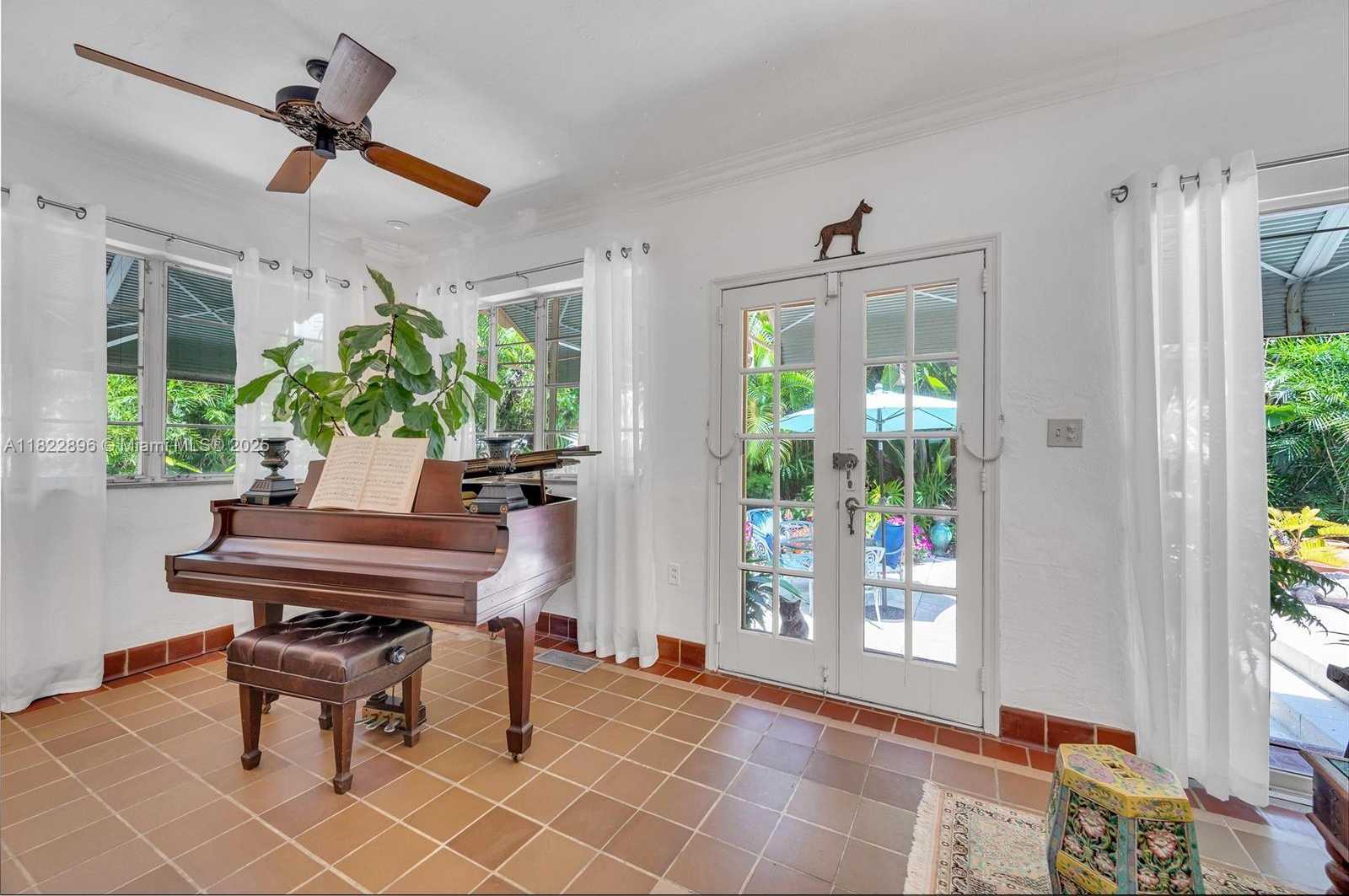 Small Image of 4187 SOUTH LE JEUNE RD, Miami Number 10