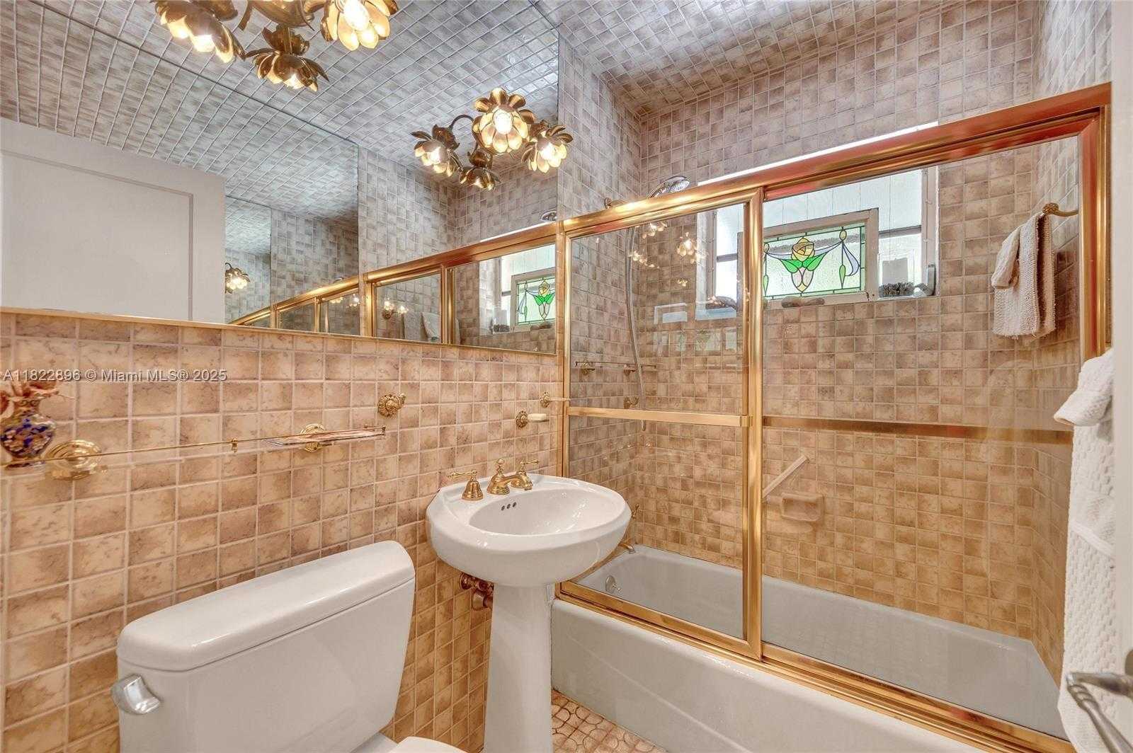 Small Image of 4187 SOUTH LE JEUNE RD, Miami Number 16