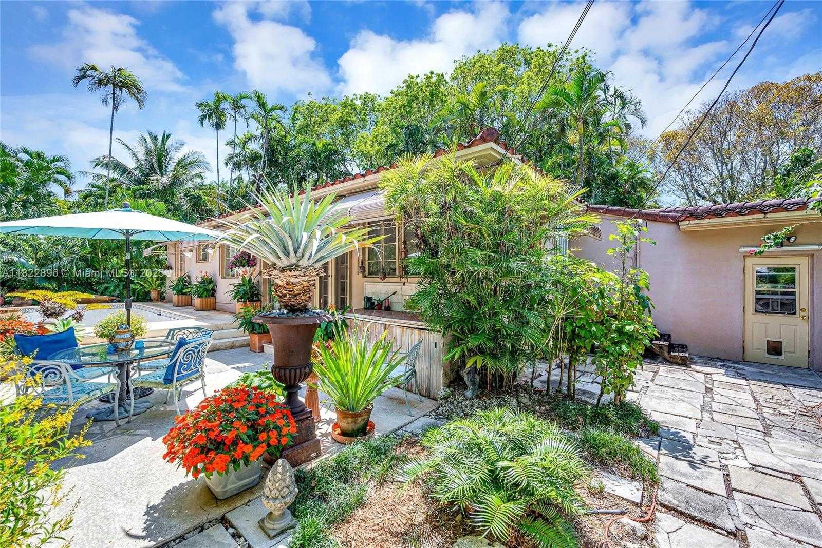 Small Image of 4187 SOUTH LE JEUNE RD, Miami Number 18