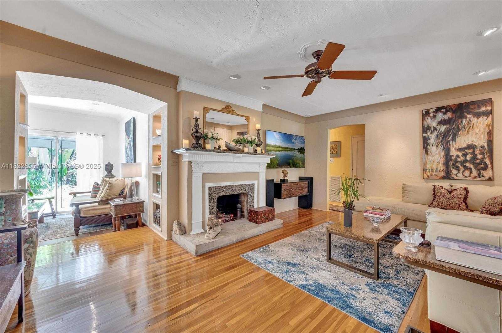 Small Image of 4187 SOUTH LE JEUNE RD, Miami Number 3