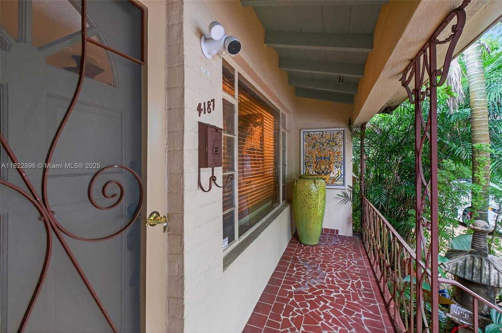 Small Image of 4187 SOUTH LE JEUNE RD, Miami Number 31