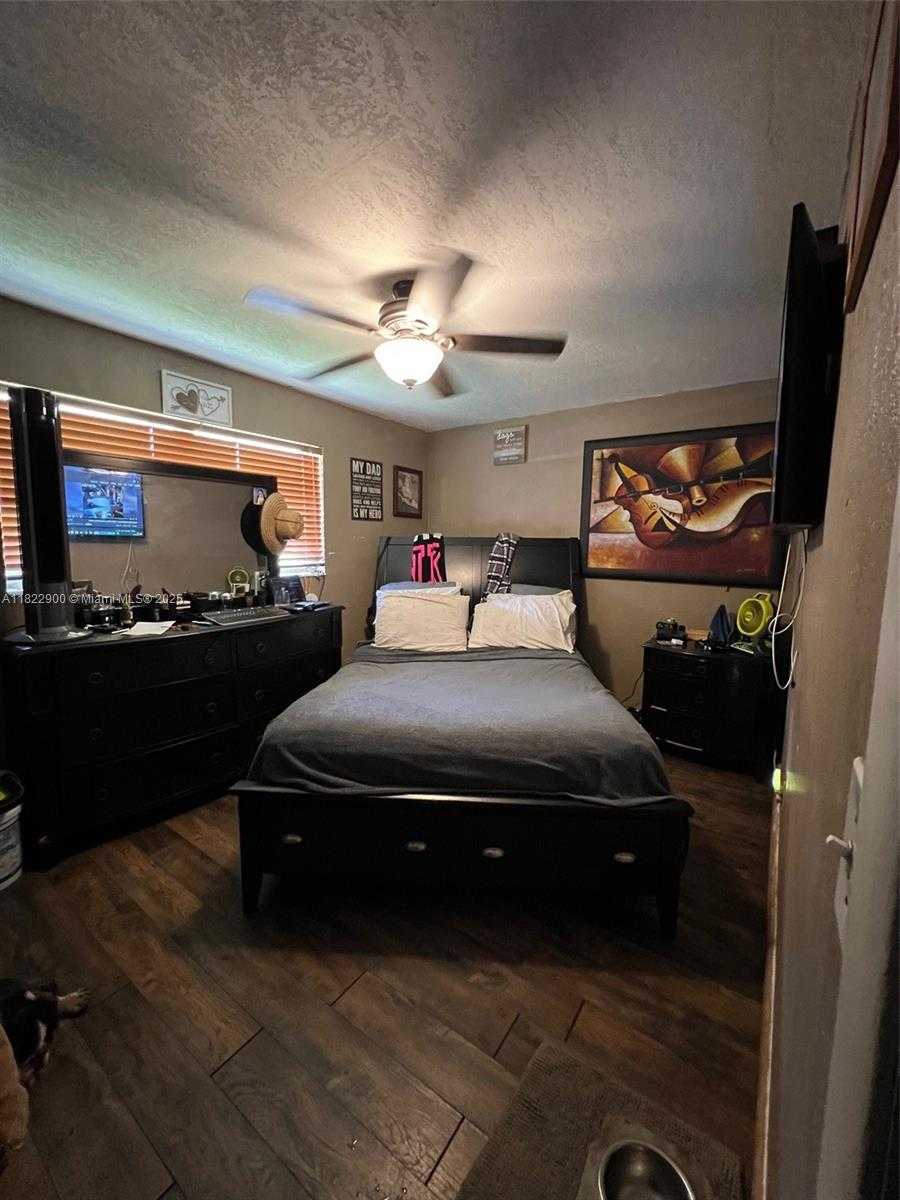 Small Image of 8230 NORTH WEST 15TH ST, Pembroke Pines Number 18