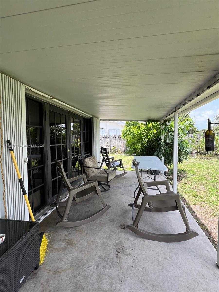 Small Image of 8230 NORTH WEST 15TH ST, Pembroke Pines Number 28
