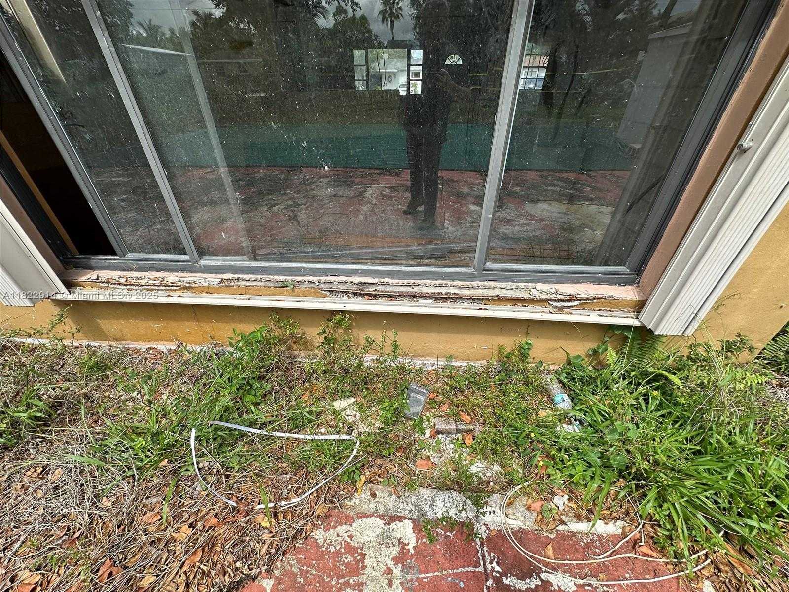 Small Image of 2260 SOUTH WEST 42ND TER, Fort Lauderdale Number 10