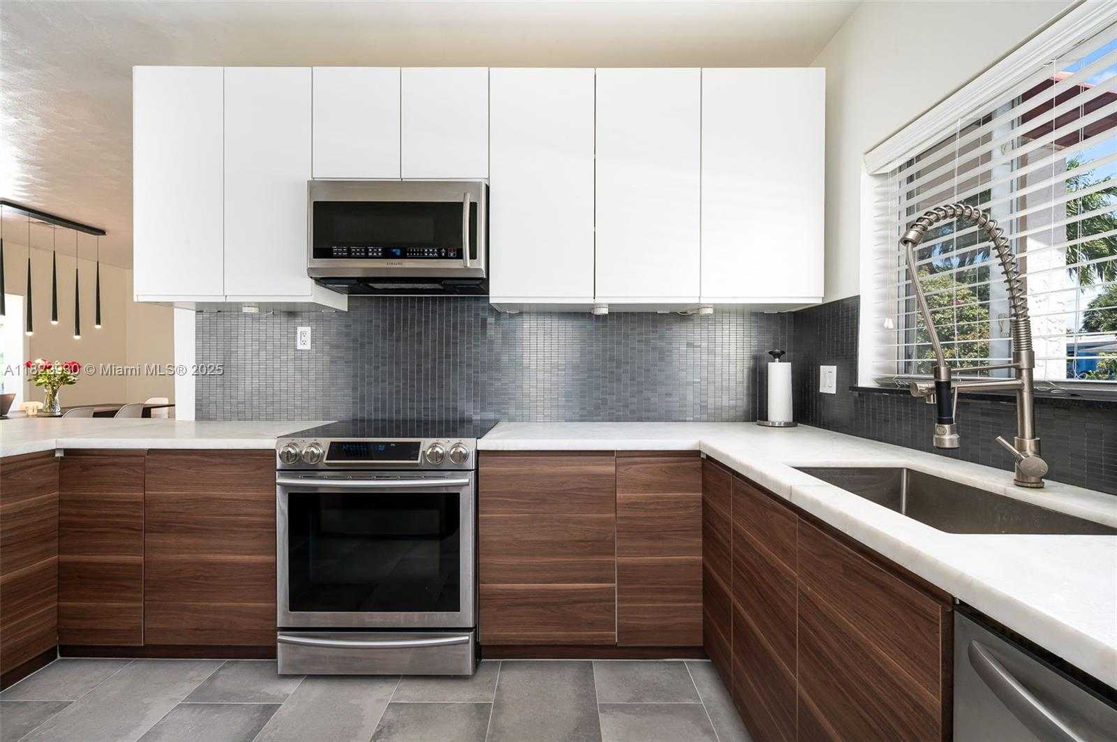 Small Image of 435 NORTH EAST 36TH ST, Boca Raton Number 14