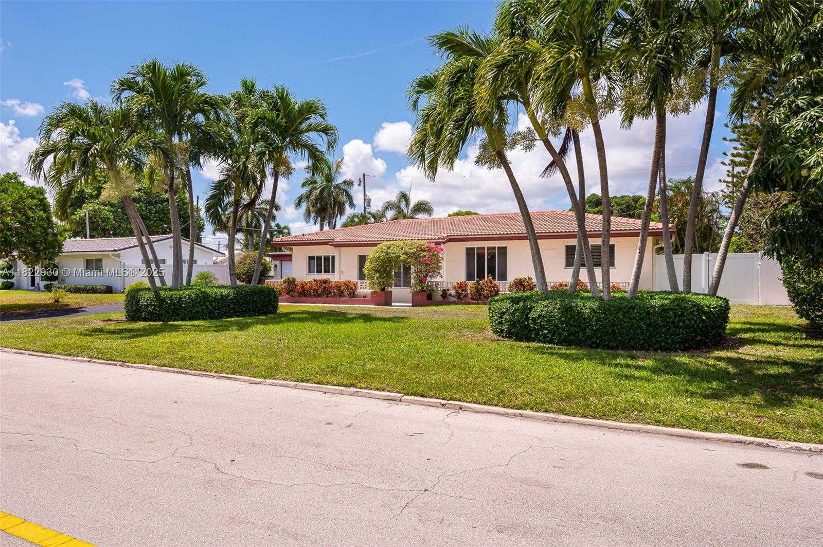 Small Image of 435 NORTH EAST 36TH ST, Boca Raton Number 3
