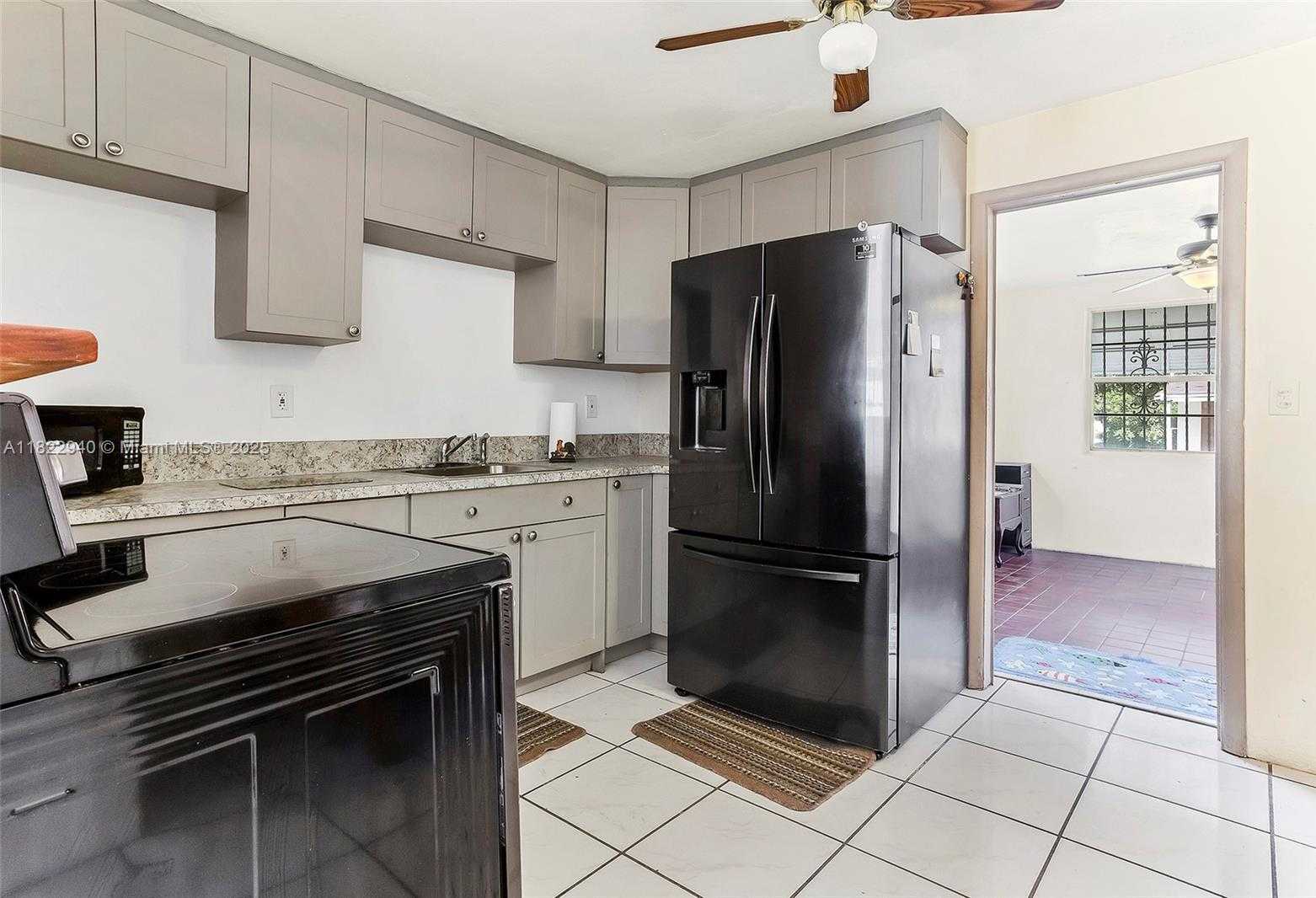 Small Image of 1311 SOUTH WEST 33RD TER, Fort Lauderdale Number 12