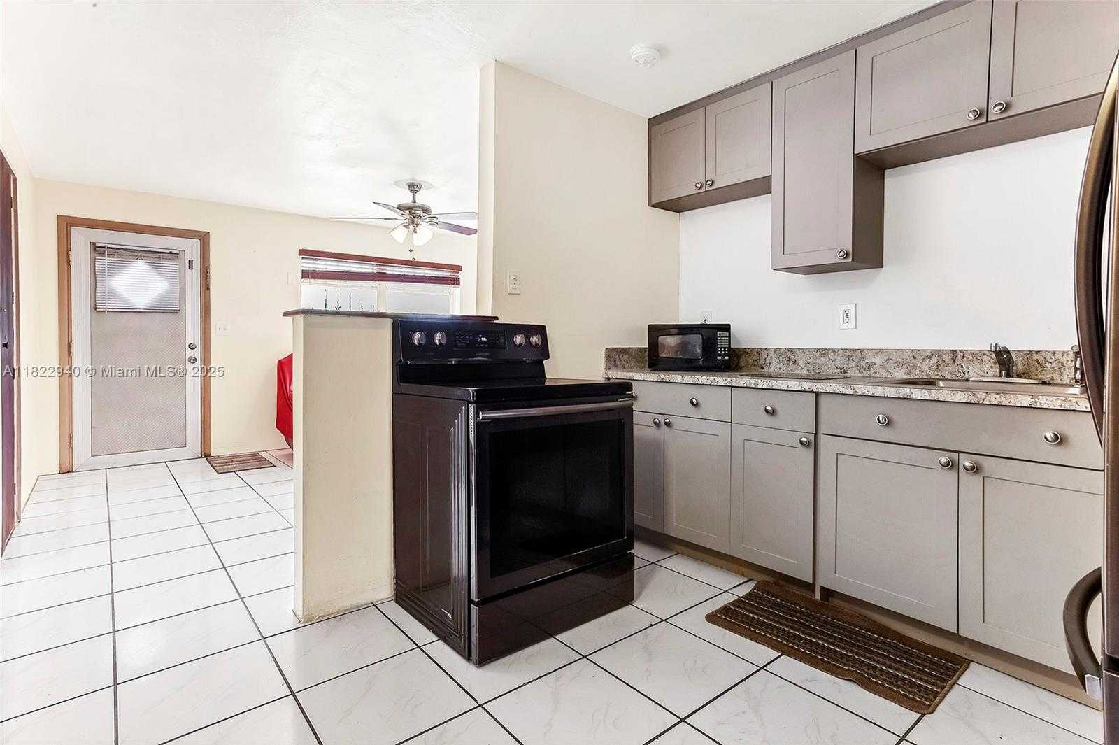 Small Image of 1311 SOUTH WEST 33RD TER, Fort Lauderdale Number 13