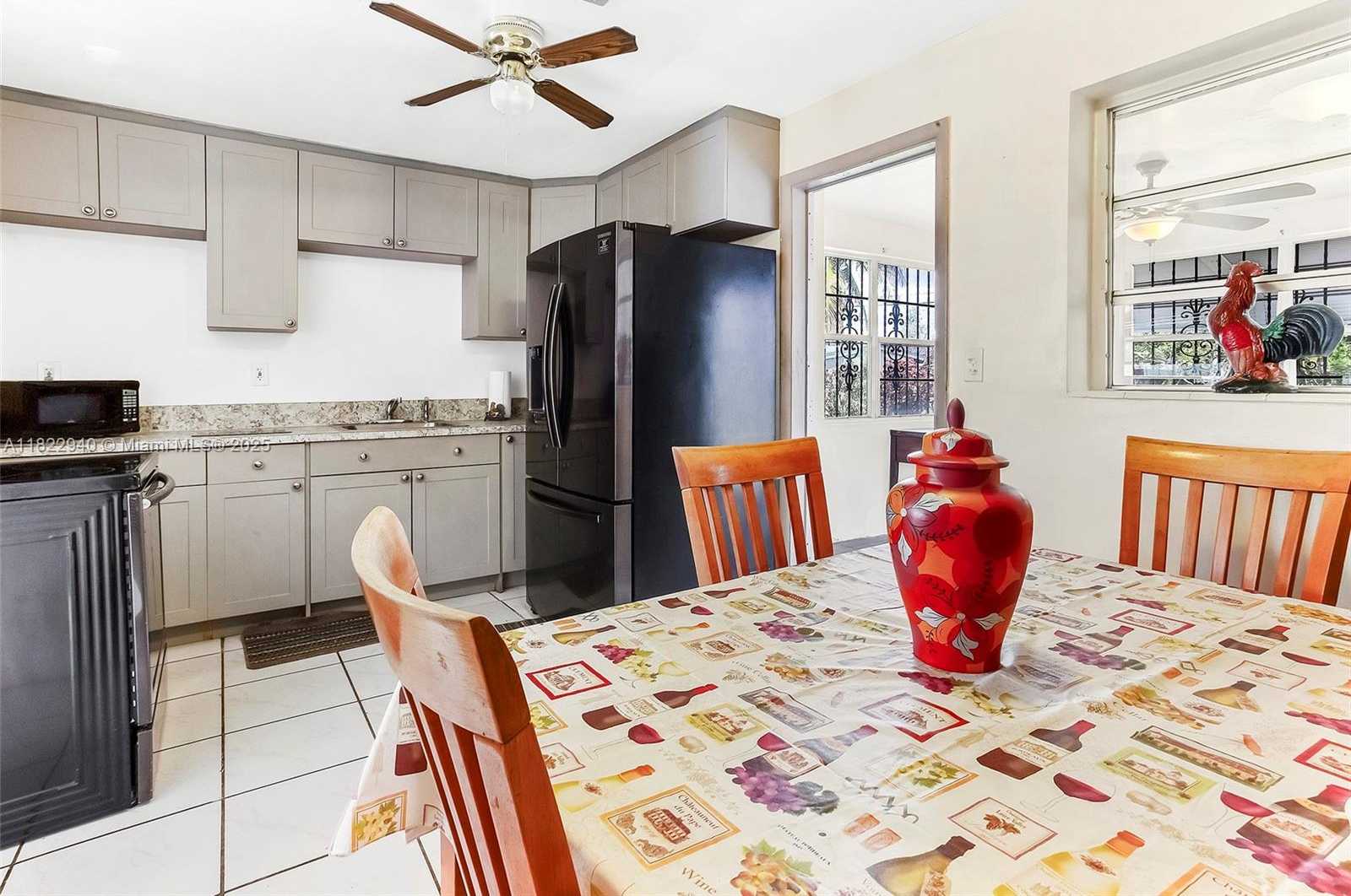 Small Image of 1311 SOUTH WEST 33RD TER, Fort Lauderdale Number 14