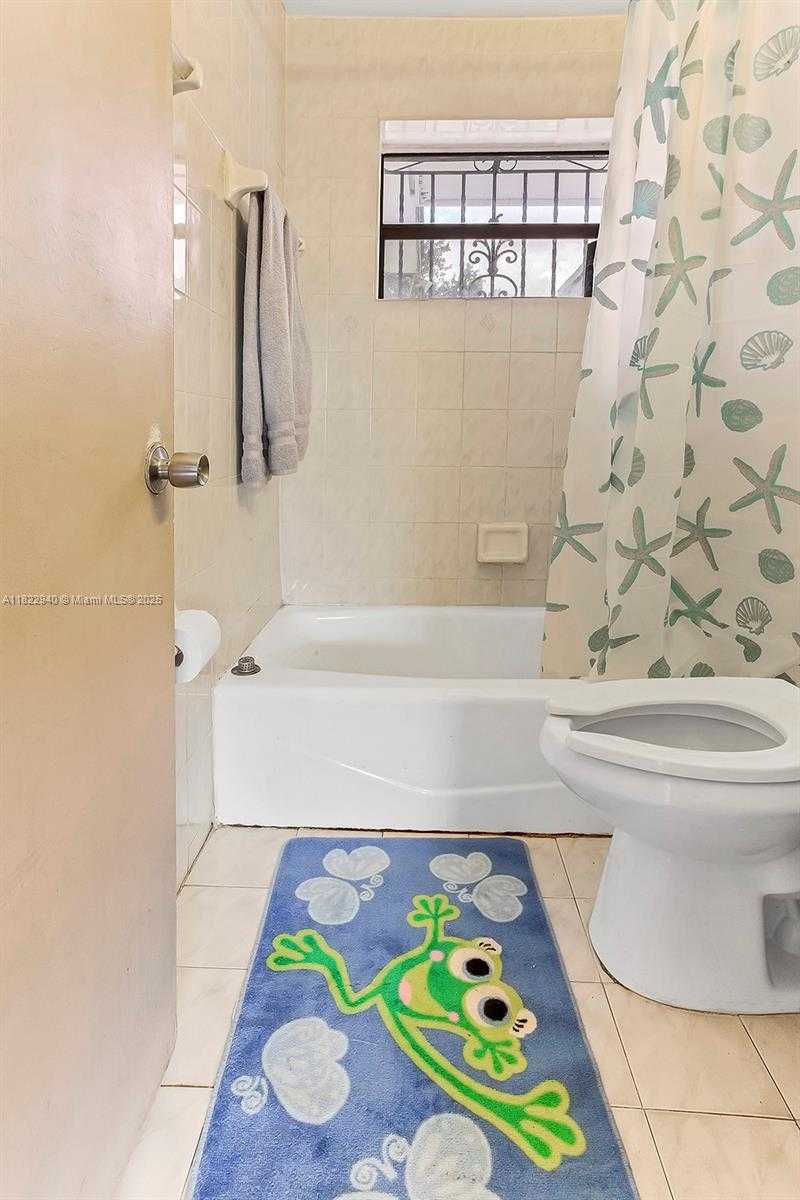 Small Image of 1311 SOUTH WEST 33RD TER, Fort Lauderdale Number 19