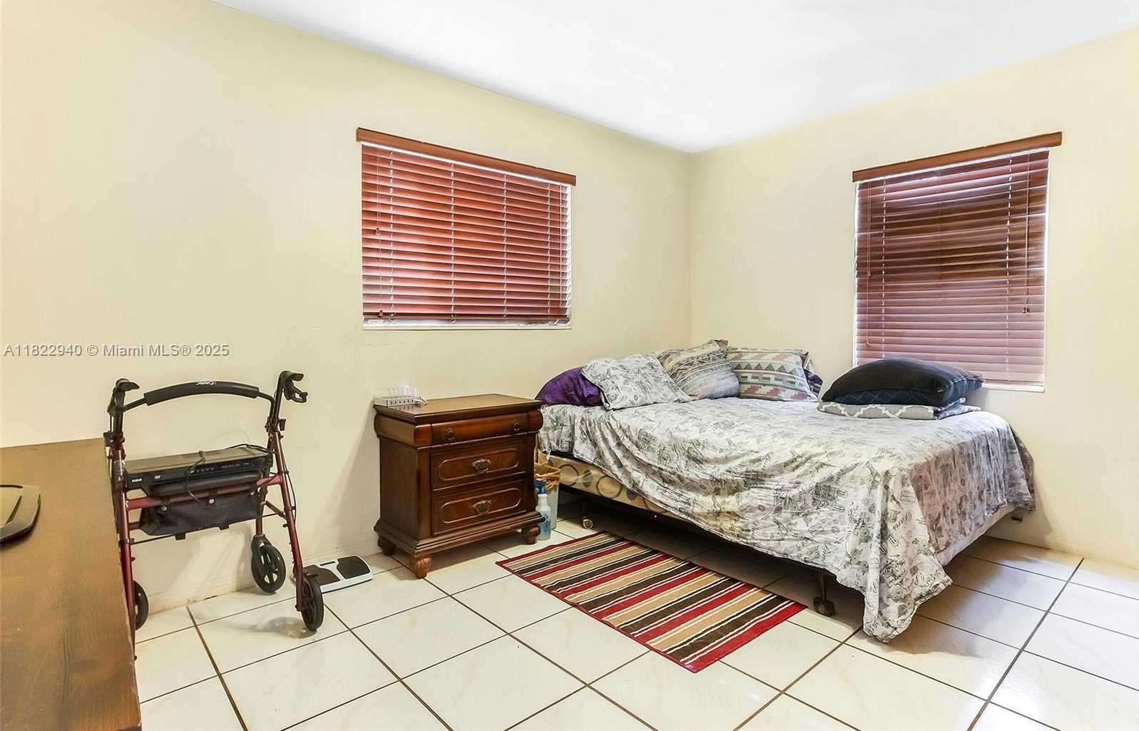 Small Image of 1311 SOUTH WEST 33RD TER, Fort Lauderdale Number 21