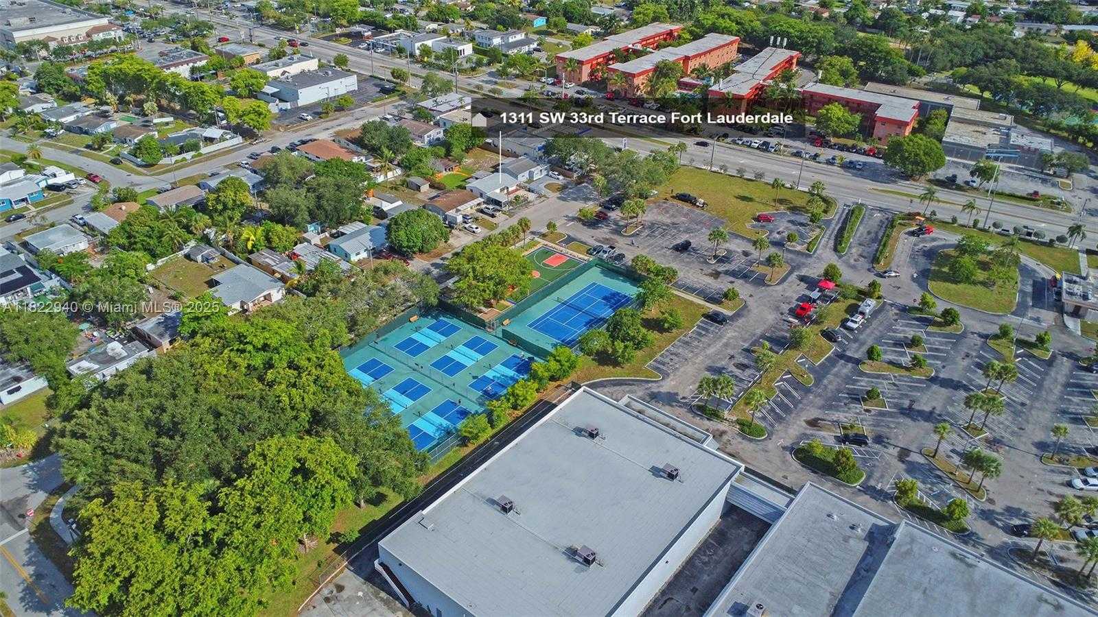 Small Image of 1311 SOUTH WEST 33RD TER, Fort Lauderdale Number 39