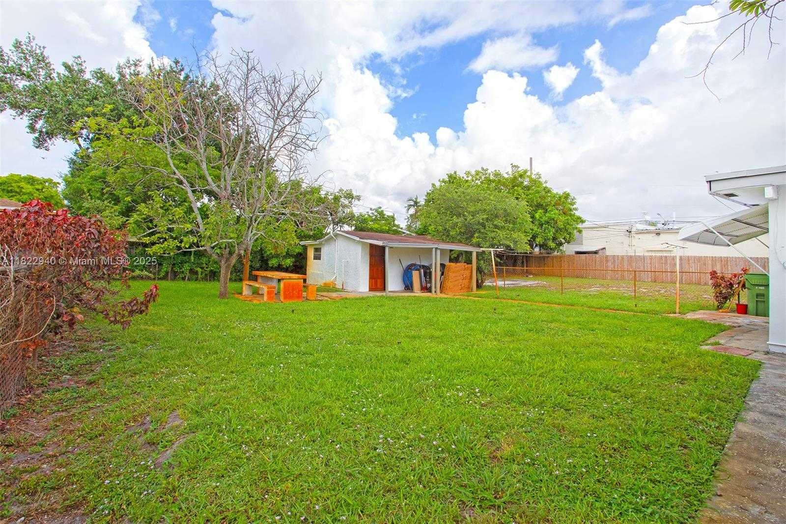 Small Image of 1311 SOUTH WEST 33RD TER, Fort Lauderdale Number 5