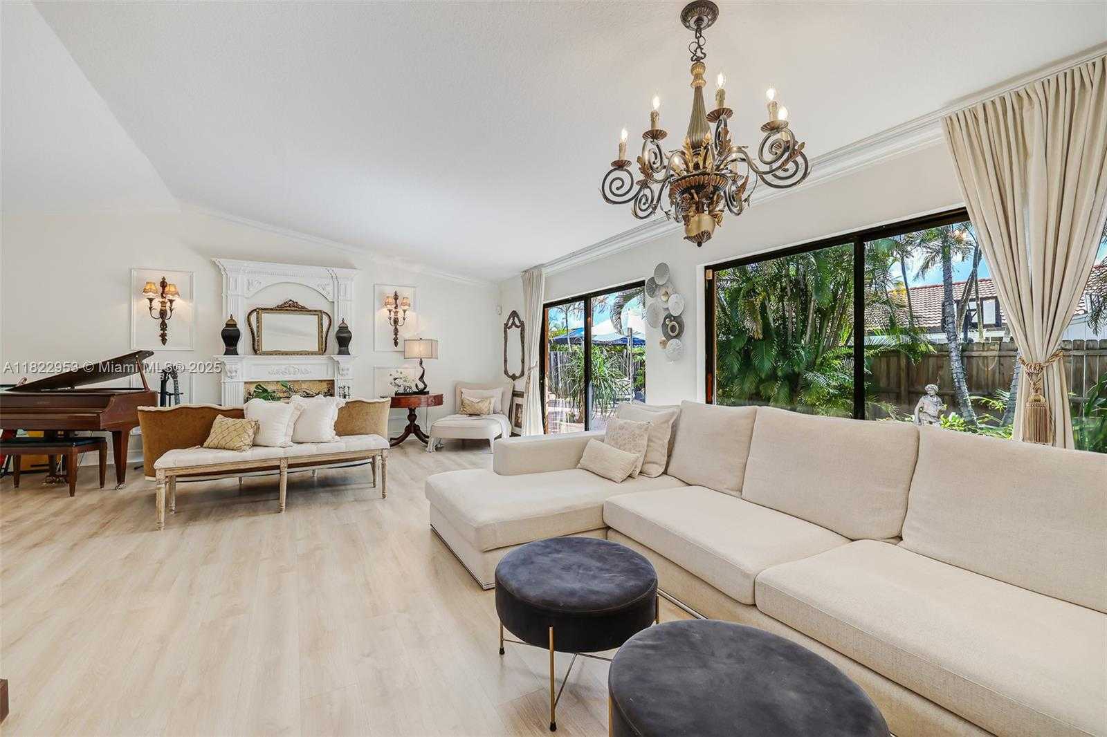 Small Image of 20045 NORTH WEST 65TH CT, Hialeah Number 12