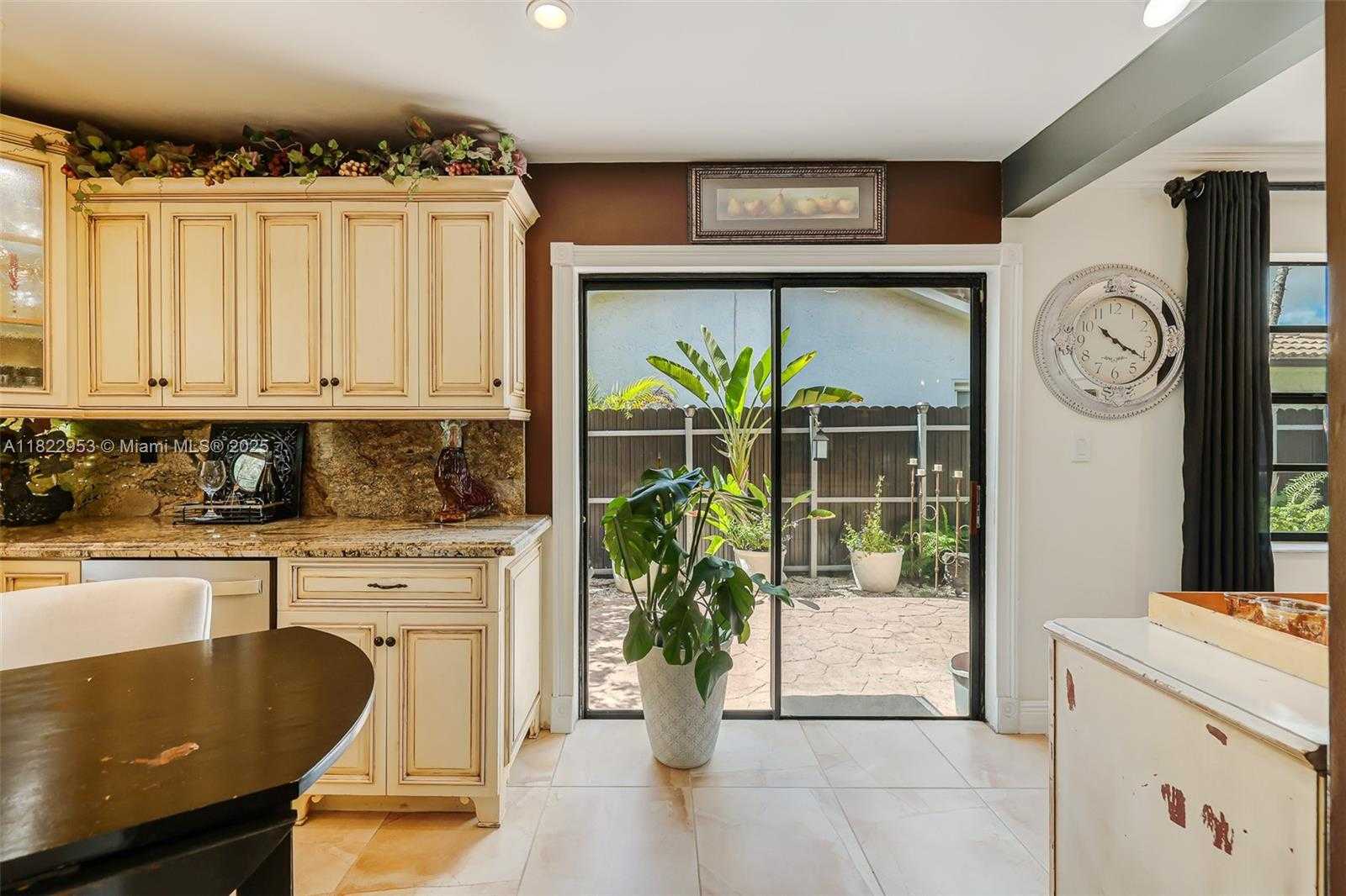 Small Image of 20045 NORTH WEST 65TH CT, Hialeah Number 28