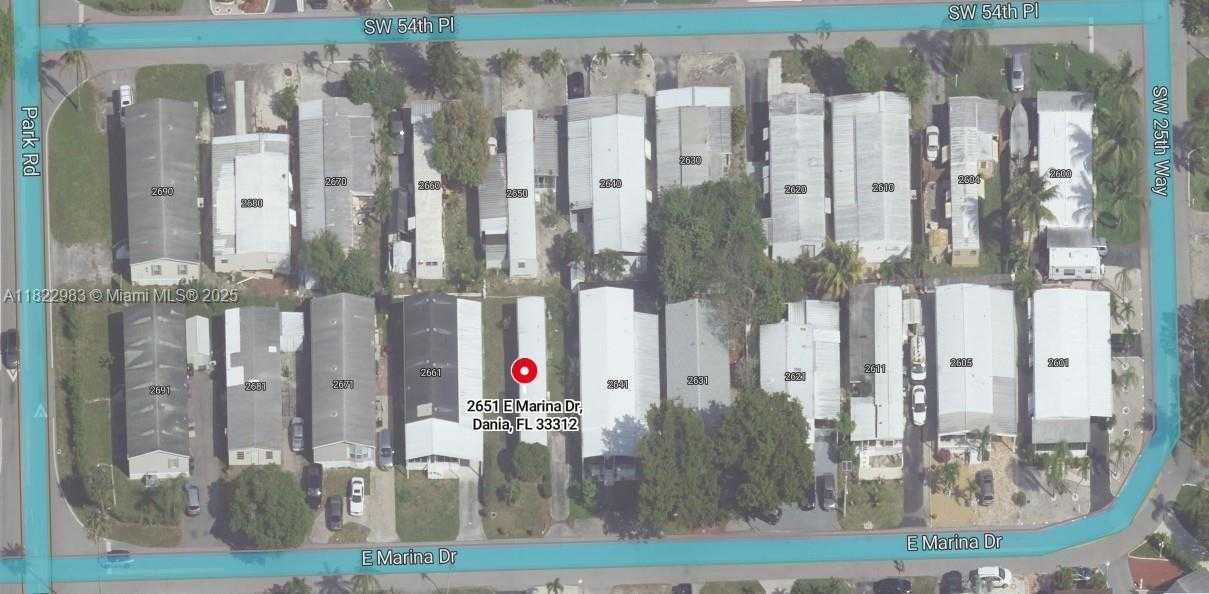 Small Image of 2651 EAST MARINA DR, Dania Beach Number 2