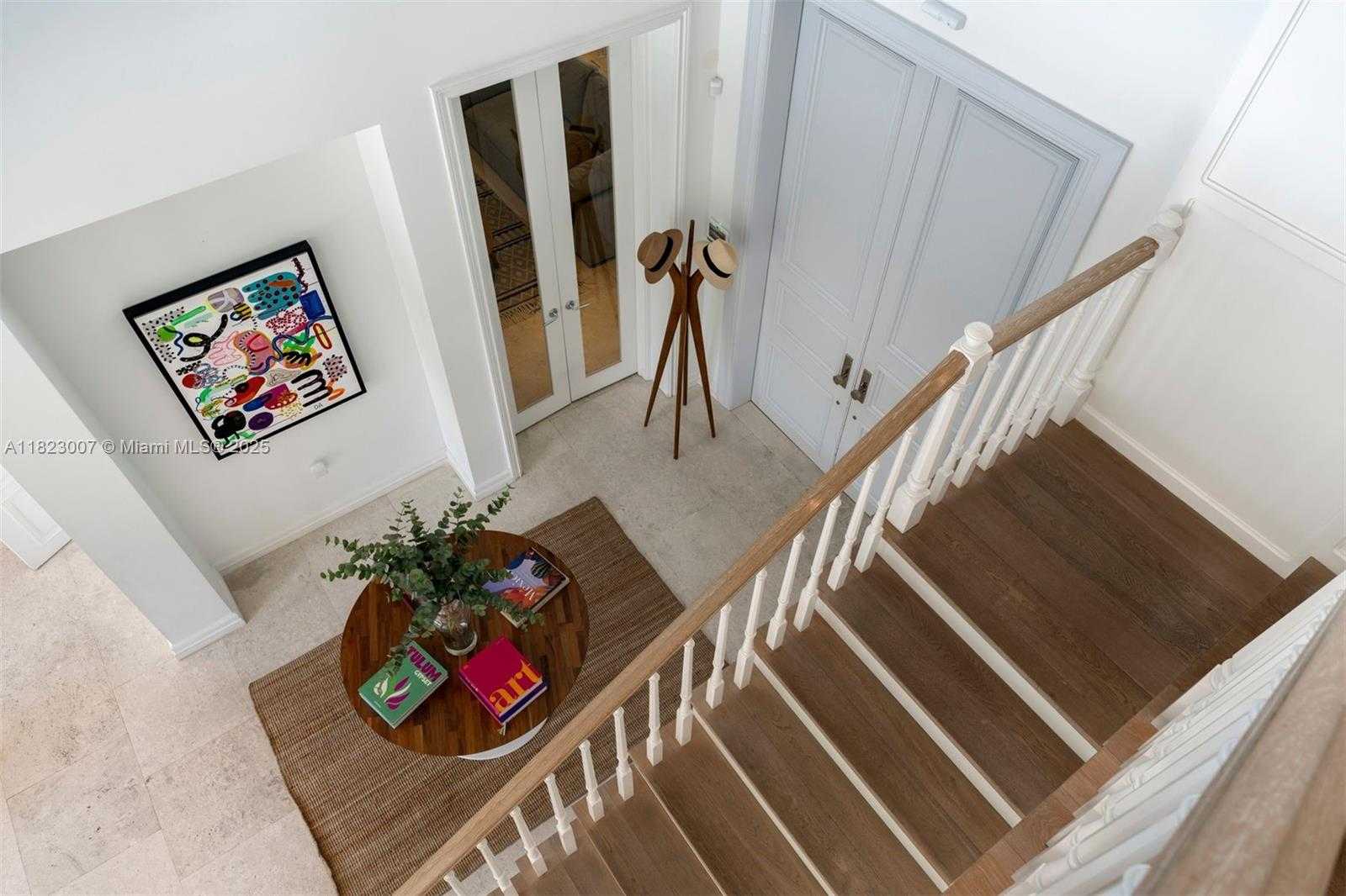 Small Image of 220 CYPRESS DR, Key Biscayne Number 18