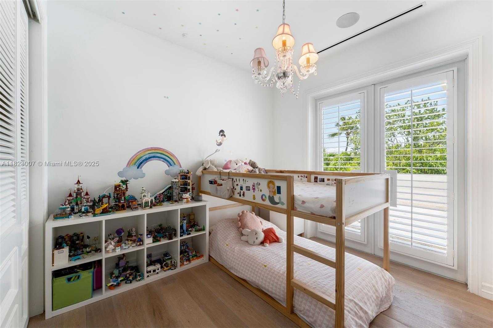 Small Image of 220 CYPRESS DR, Key Biscayne Number 32