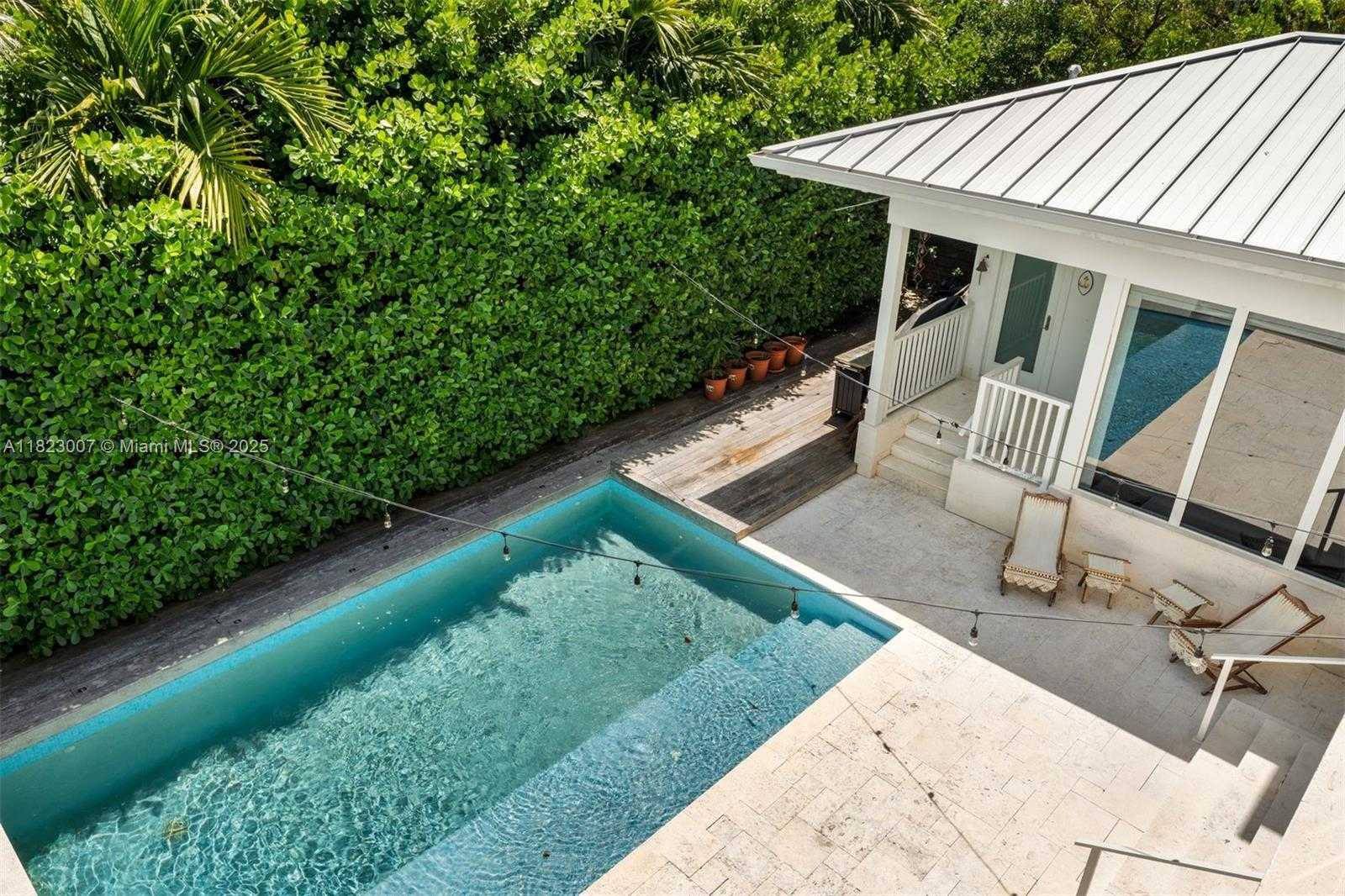 Small Image of 220 CYPRESS DR, Key Biscayne Number 42
