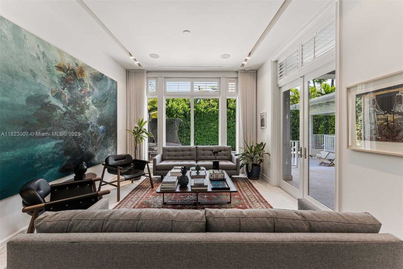 Small Image of 220 CYPRESS DR, Key Biscayne Number 5