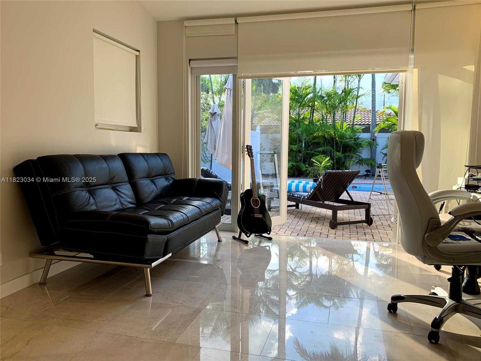 Small Image of 900 DIPLOMAT PKWY, Hollywood Number 30