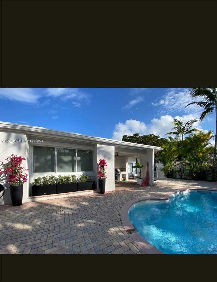 Small Image of 900 DIPLOMAT PKWY, Hollywood Number 7