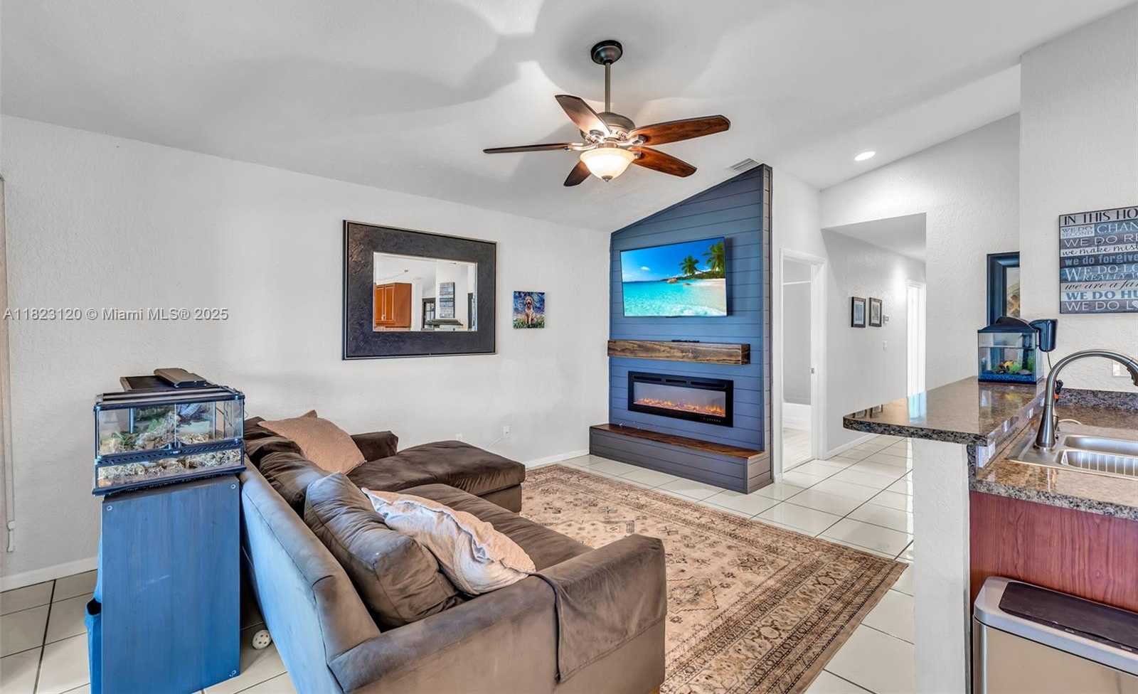 Small Image of 16260 LA COSTA DR, Weston Number 15