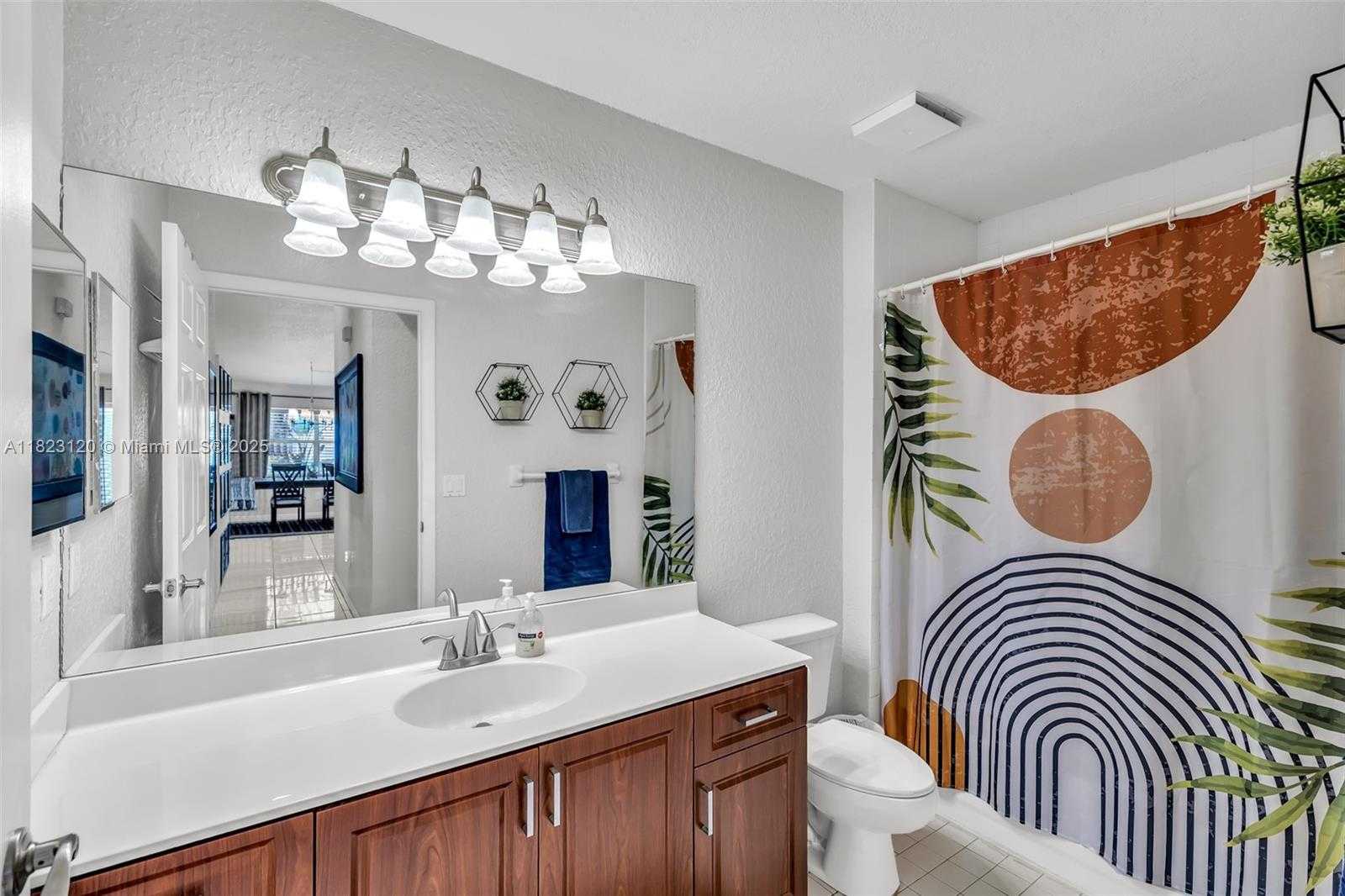 Small Image of 16260 LA COSTA DR, Weston Number 23