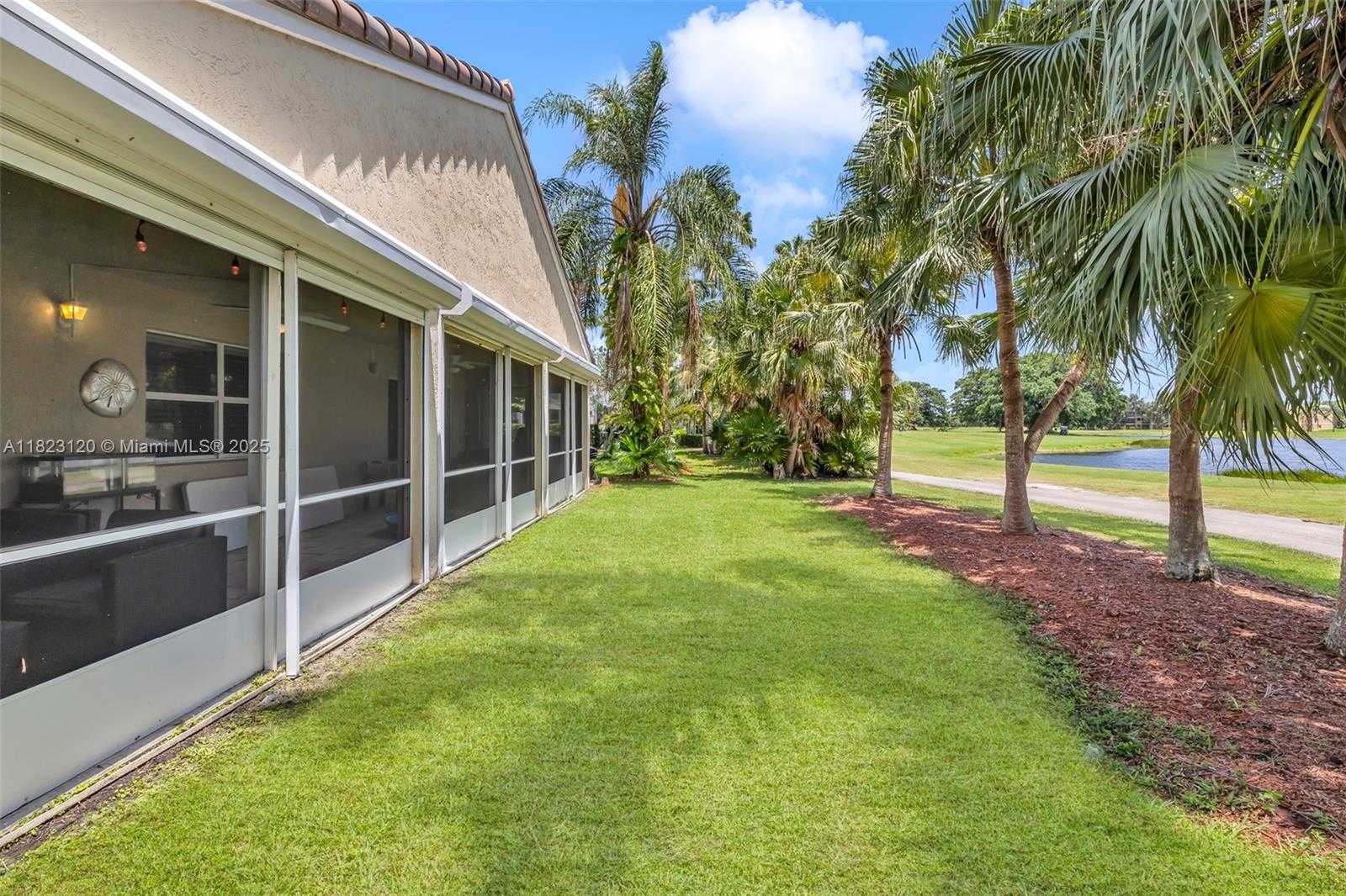 Small Image of 16260 LA COSTA DR, Weston Number 29