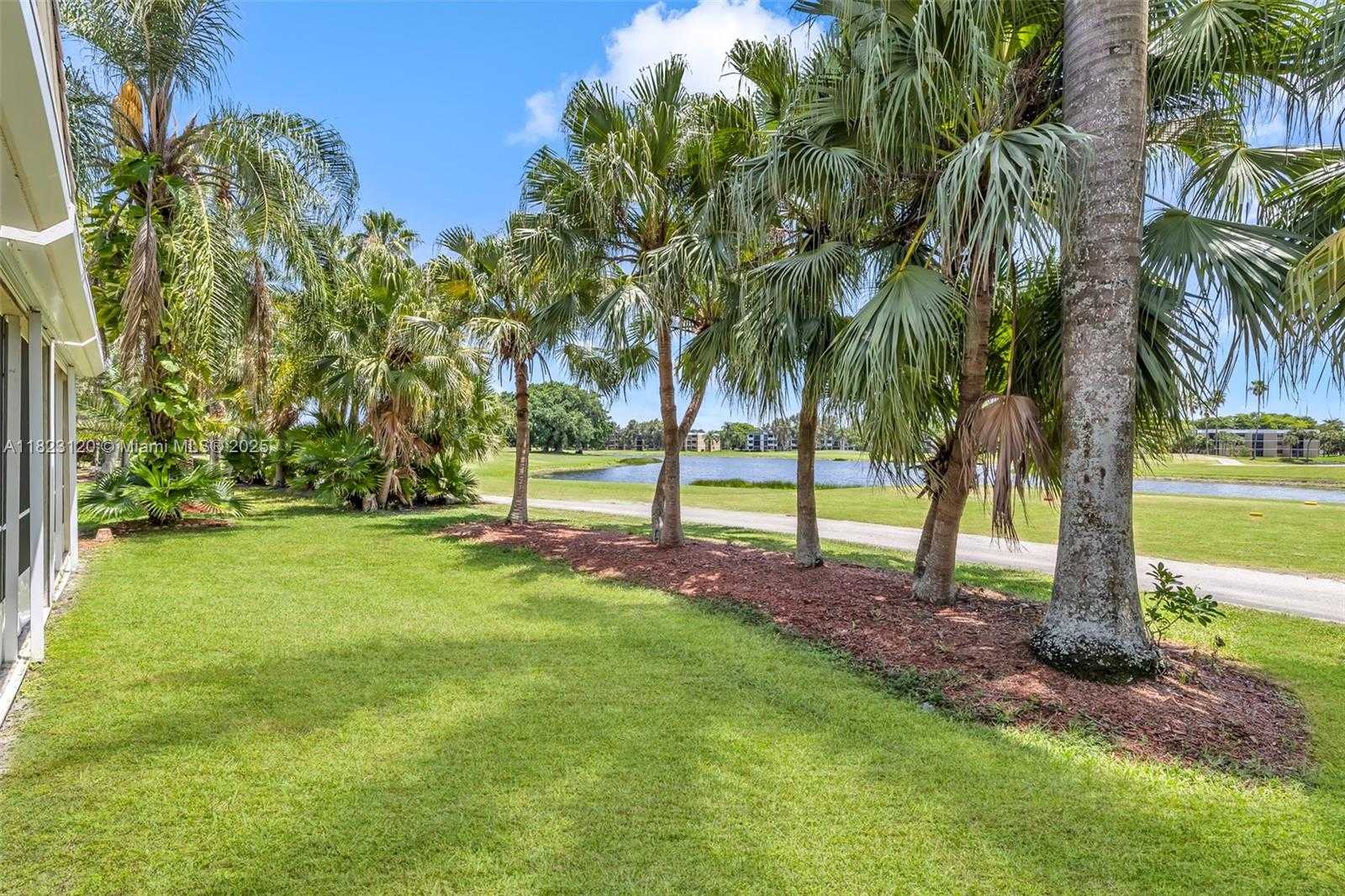 Small Image of 16260 LA COSTA DR, Weston Number 30