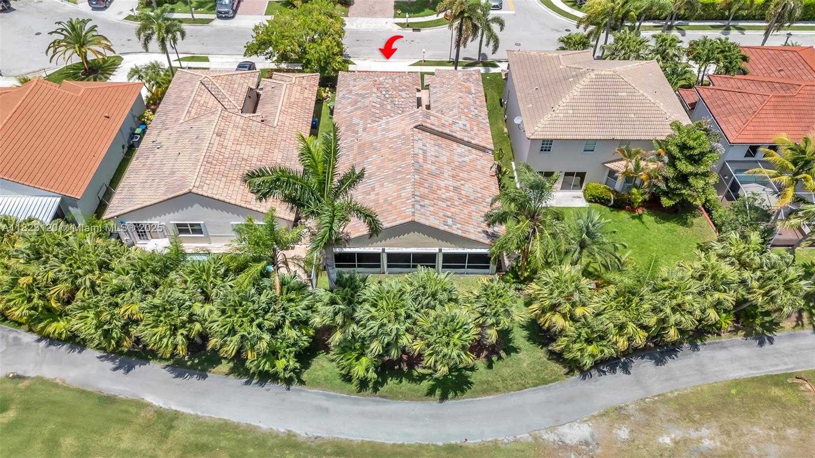 Small Image of 16260 LA COSTA DR, Weston Number 33