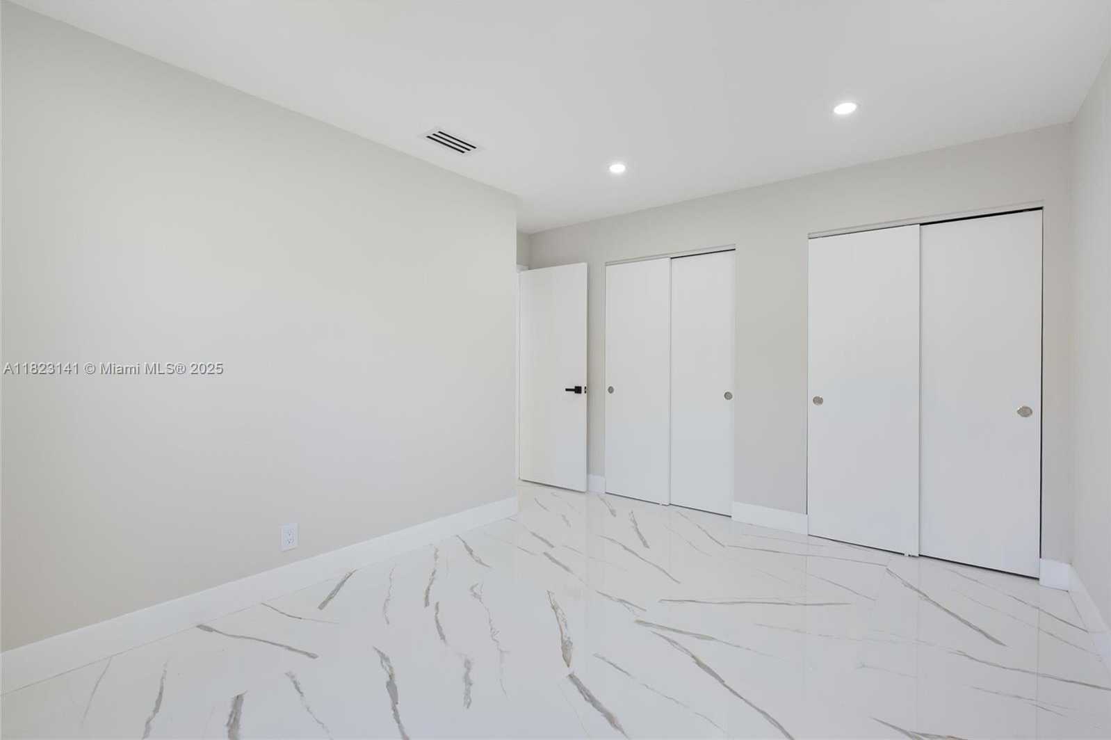 Small Image of 4300 MONROE ST, Hollywood Number 22