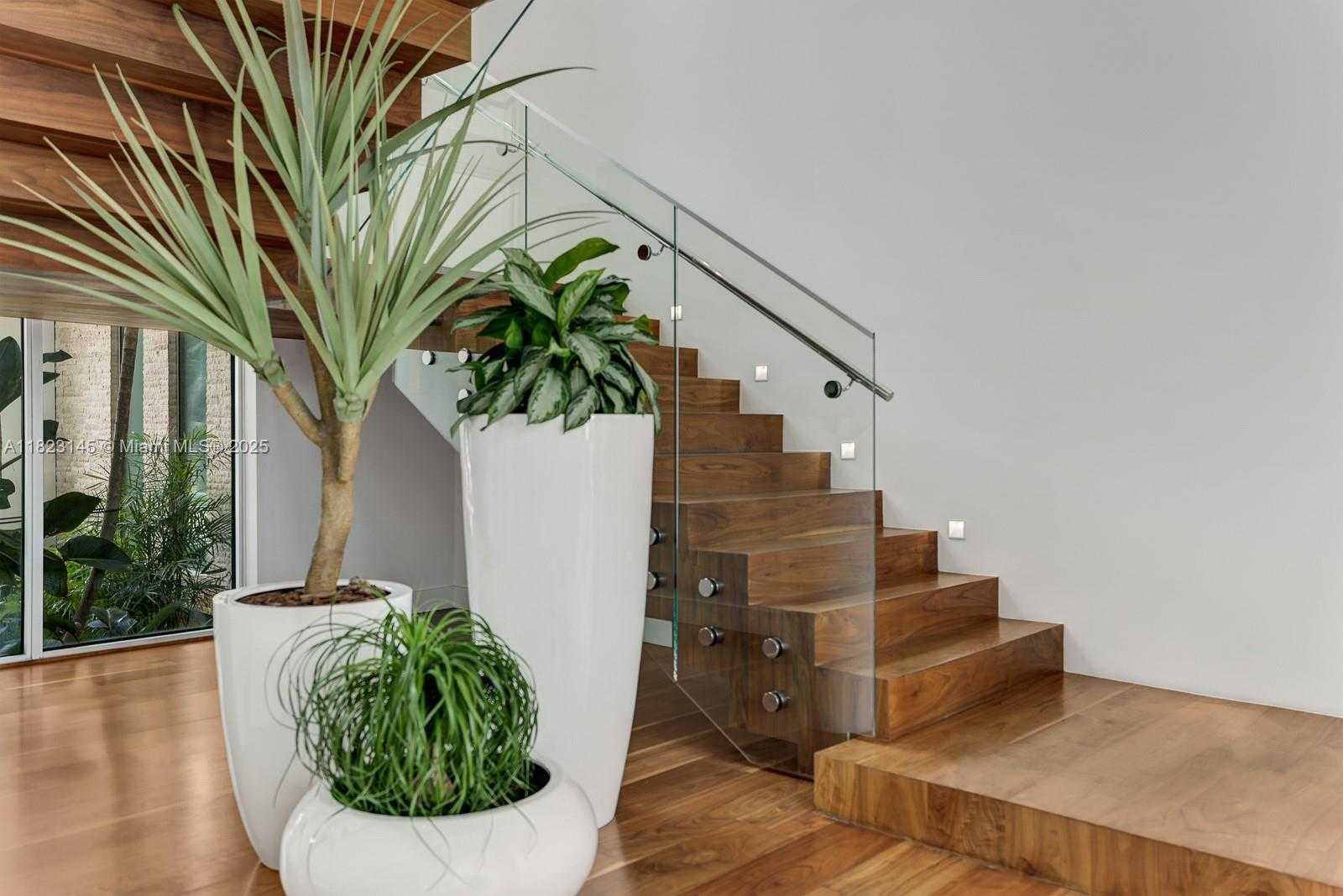 Small Image of 30 PALM AVE, Miami Beach Number 23
