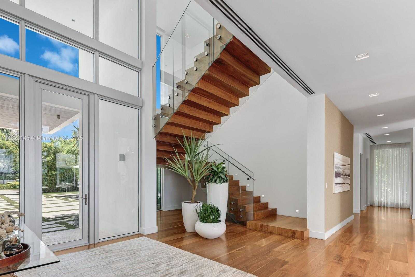 Small Image of 30 PALM AVE, Miami Beach Number 25