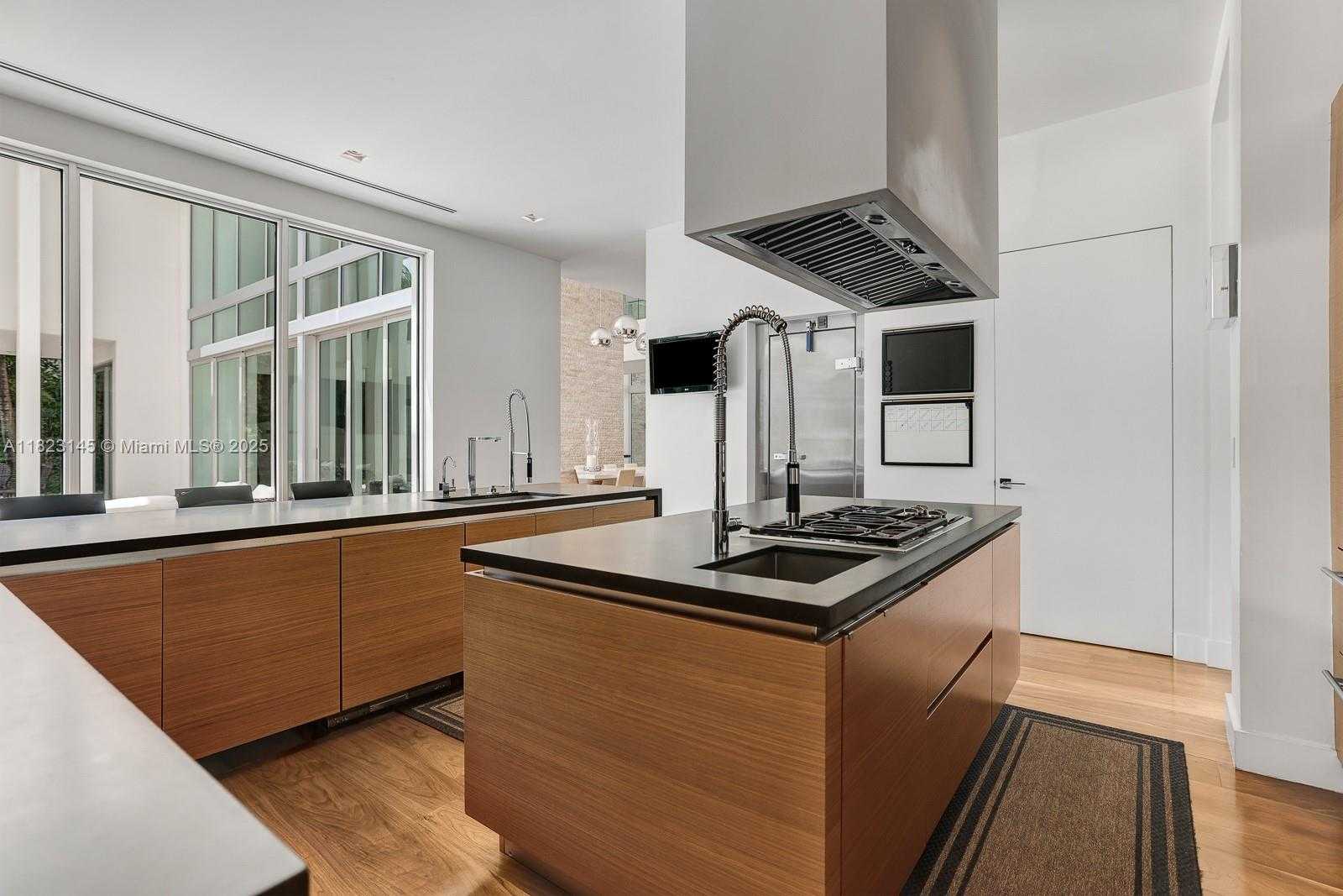 Small Image of 30 PALM AVE, Miami Beach Number 30
