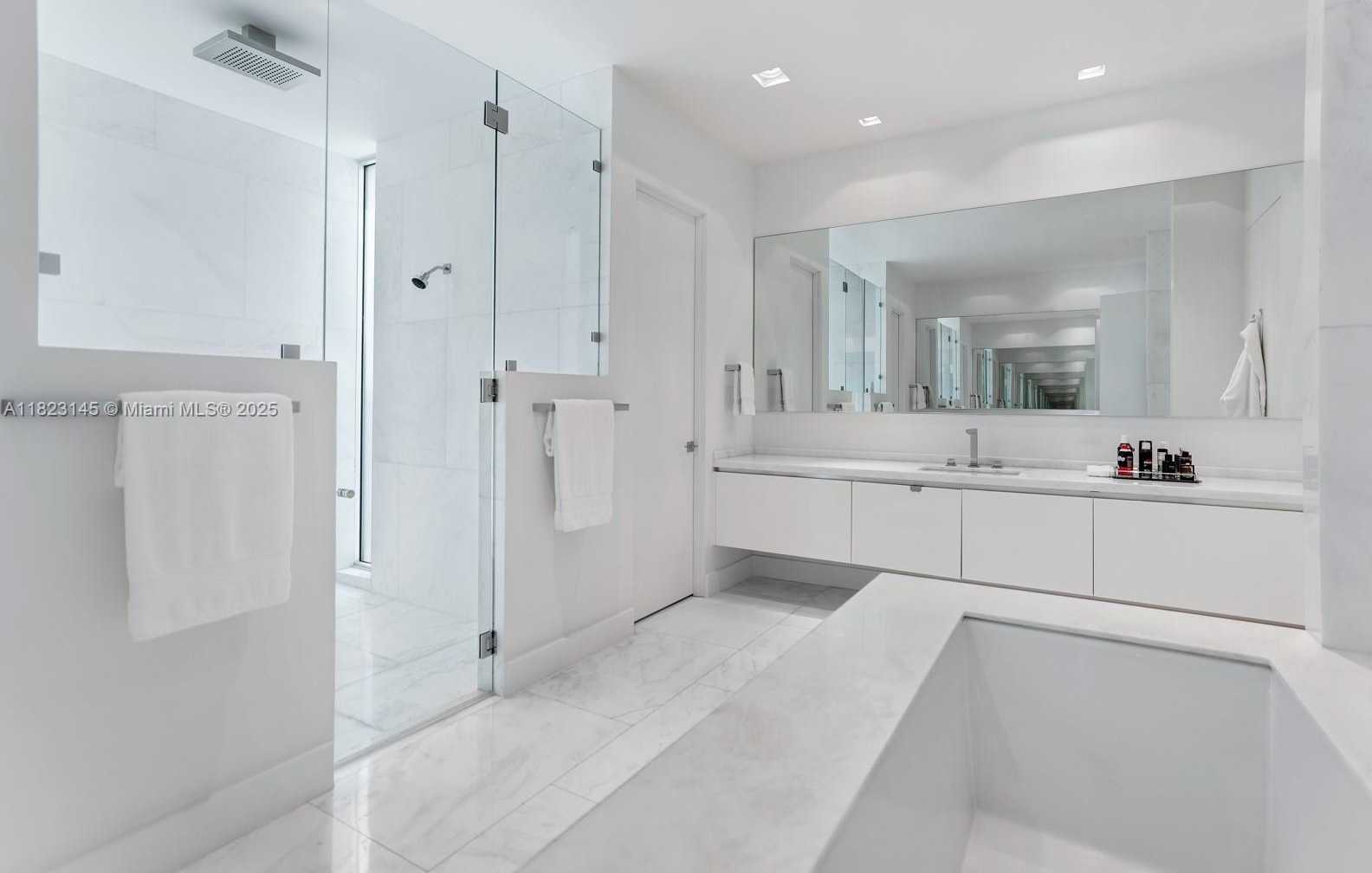 Small Image of 30 PALM AVE, Miami Beach Number 51